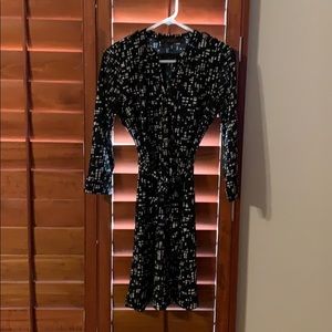 Long sleeve belted waist dress!